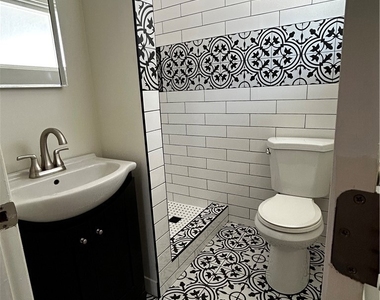 533 S Devon Road - Photo Thumbnail 10