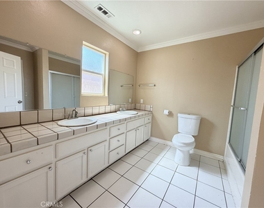 2820 Madison - Photo Thumbnail 17