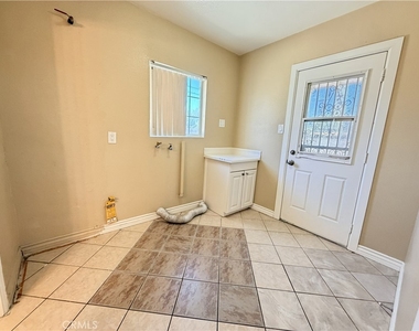 2820 Madison - Photo Thumbnail 16