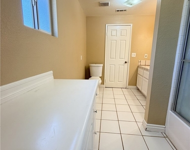 2820 Madison - Photo Thumbnail 18