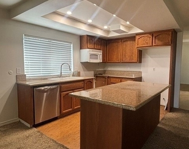 7083 E Shorecrest - Photo Thumbnail 9
