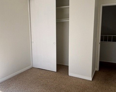 7083 E Shorecrest - Photo Thumbnail 16