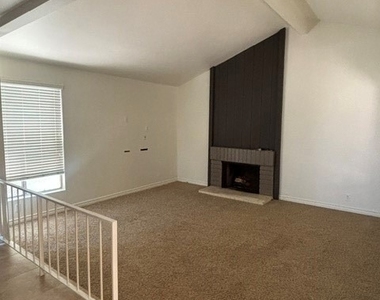 7083 E Shorecrest - Photo Thumbnail 5