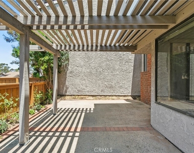 6516 E Camino Vista - Photo Thumbnail 15