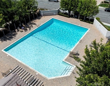 6516 E Camino Vista - Photo Thumbnail 21