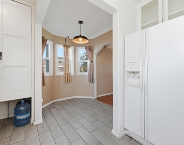 7620 Saranac Avenue - Photo Thumbnail 11