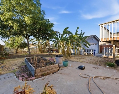 7620 Saranac Avenue - Photo Thumbnail 22