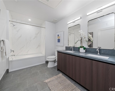 150 Oak Knoll Ave - Photo Thumbnail 8