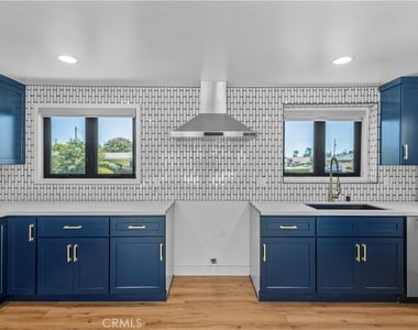 9519 La Reina - Photo Thumbnail 9