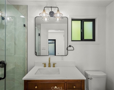 9519 La Reina - Photo Thumbnail 20
