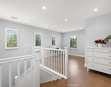 72 Henson - Photo Thumbnail 10