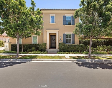 72 Henson - Photo Thumbnail 2