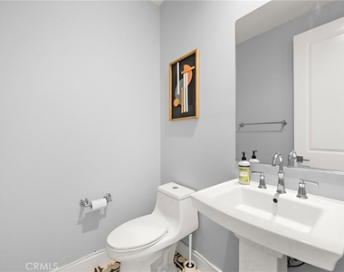 72 Henson - Photo Thumbnail 9