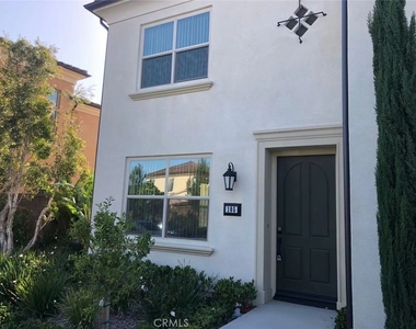 105 Henson - Photo Thumbnail 12