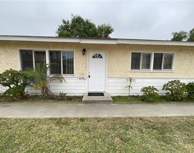 8644 Watson Street - Photo Thumbnail 2