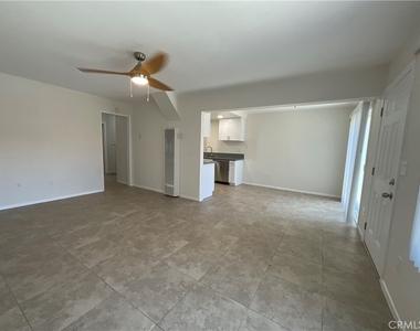 201 Joliet Avenue - Photo Thumbnail 6