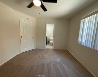 201 Joliet Avenue - Photo Thumbnail 24