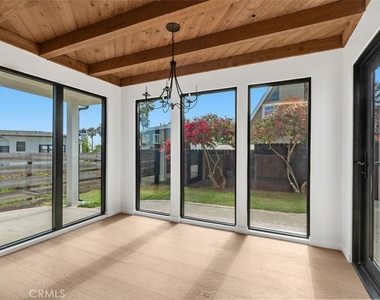 28851 Shady Place - Photo Thumbnail 11
