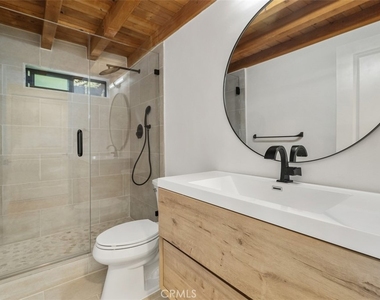 28851 Shady Place - Photo Thumbnail 14