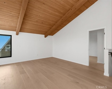 28851 Shady Place - Photo Thumbnail 18