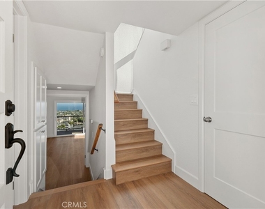 24512 Alta Vista Dr - Photo Thumbnail 4