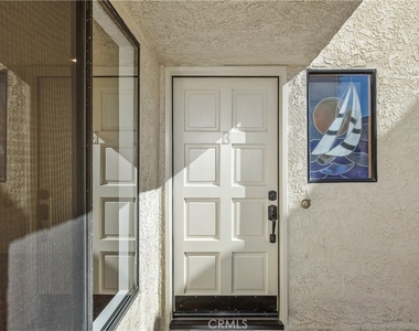 24512 Alta Vista Dr - Photo Thumbnail 3
