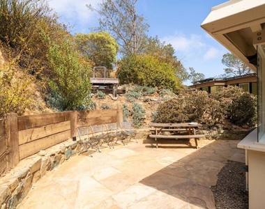 461 Hidden Pines Ln - Photo Thumbnail 35