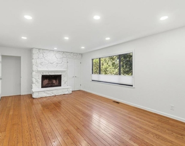 3 Kennedy Place - Photo Thumbnail 20