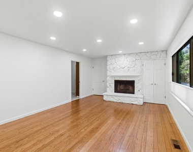 3 Kennedy Place - Photo Thumbnail 18