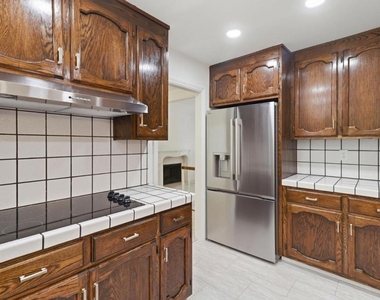 3 Kennedy Place - Photo Thumbnail 13