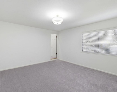 3 Kennedy Place - Photo Thumbnail 34