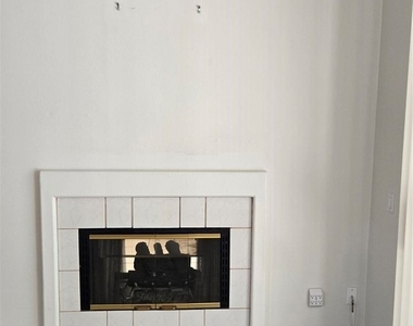 1520 Upland Hills S - Photo Thumbnail 5