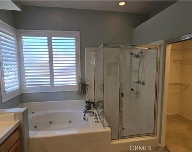 1520 Upland Hills S - Photo Thumbnail 22