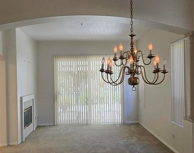 1520 Upland Hills S - Photo Thumbnail 3