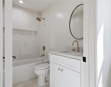 2030 W 88th Street - Photo Thumbnail 1