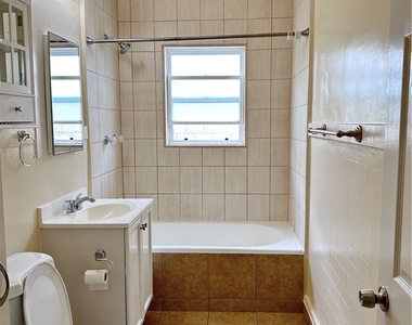 204 E Maple - Photo Thumbnail 10