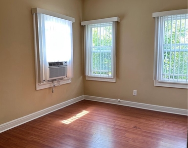 204 E Maple - Photo Thumbnail 13