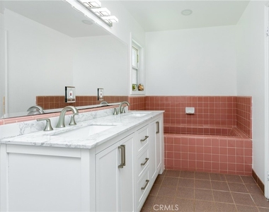 6401 Hubbard - Photo Thumbnail 13