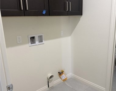 774 -1 S Acacia Avenue - Photo Thumbnail 6