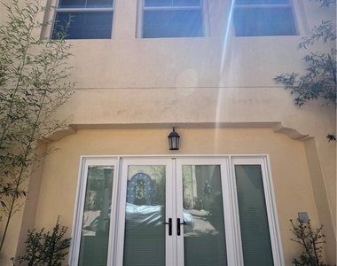 16611 Catena Dr - Photo Thumbnail 1