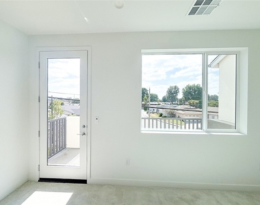 11706 Arkansas Street - Photo Thumbnail 7