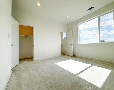 11706 Arkansas Street - Photo Thumbnail 9