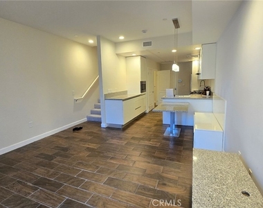 28 N 3rd - Photo Thumbnail 9