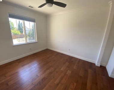 1417 Solana Dr - Photo Thumbnail 24