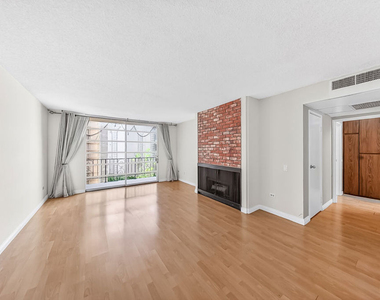 421 S La Fayette Park Place - Photo Thumbnail 1