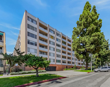 421 S La Fayette Park Place - Photo Thumbnail 11