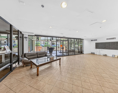 421 S La Fayette Park Place - Photo Thumbnail 8