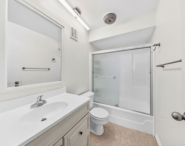 421 S La Fayette Park Place - Photo Thumbnail 6