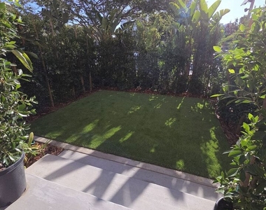 418 S Roxbury Drive - Photo Thumbnail 4