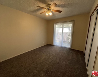 1440 Calhoun Court - Photo Thumbnail 7